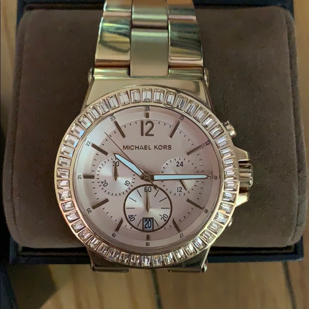 🤩Michael Kors Rose Gold watch